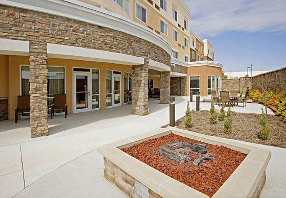Отель Courtyard Des Moines Анкени Экстерьер фото
